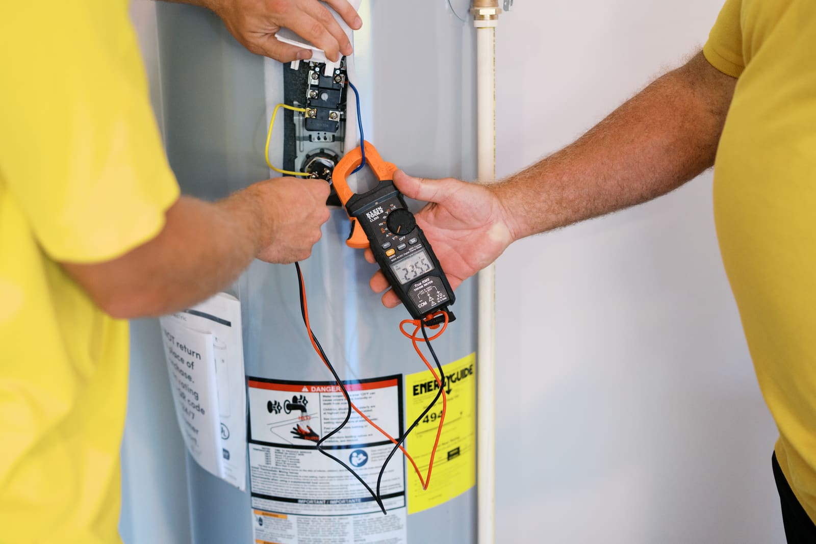 Testing a water heater with a multimeter